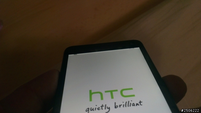 new HTC one 這樣正常嗎???
