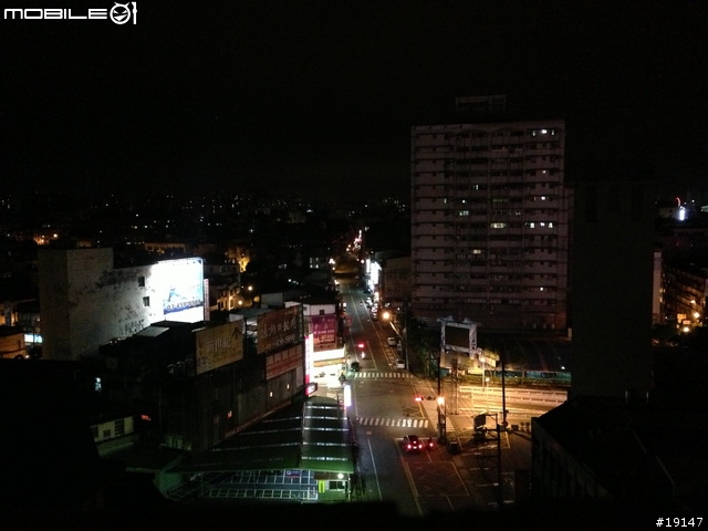 New HTC One / Samsung S4 / iPhone 5 夜拍簡易比較
