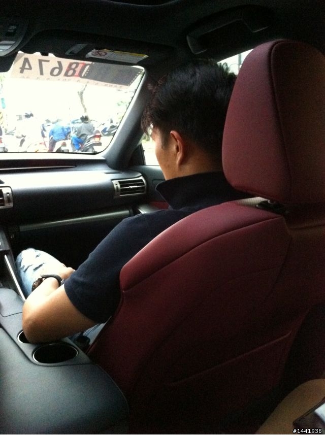 IS 300H Sport  陪試駕
