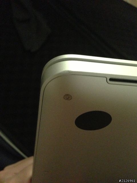 Macbookproretina撞到了，哭哭…