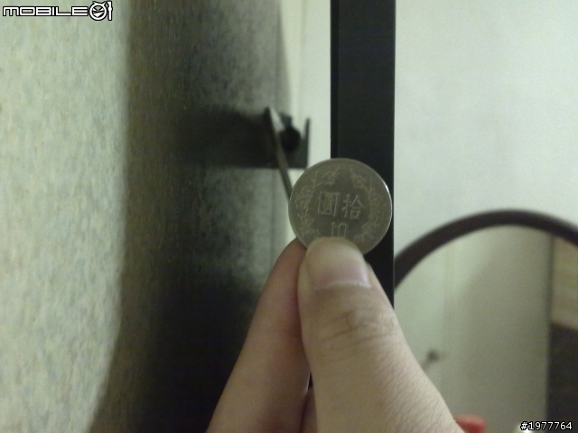 SONY 液晶電視請教W65a42 (補幾張照片)