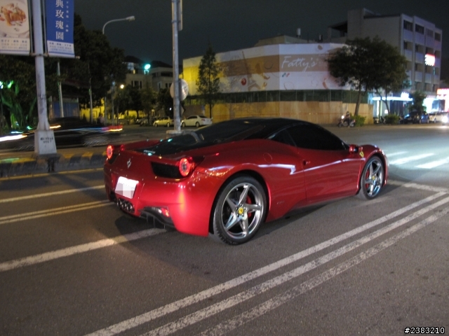 ASTON MARTIN.海神.法拉利.R8