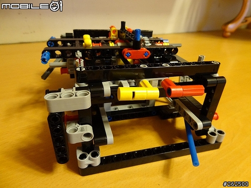[開箱] LEGO Technic 8110 M-BENZ Unimog U400