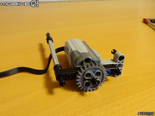 [開箱] LEGO Technic 8110 M-BENZ Unimog U400