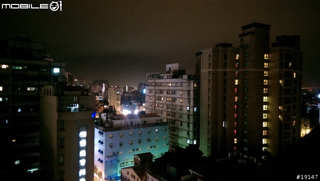 New HTC One / Samsung S4 / iPhone 5 夜拍簡易比較