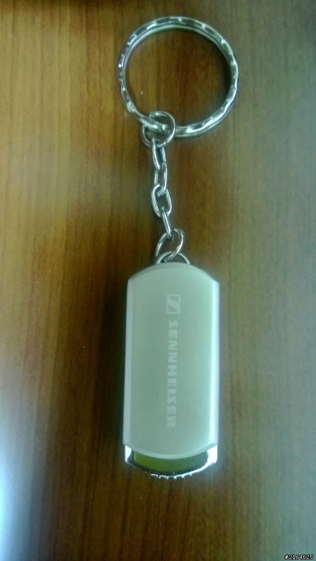 [開箱] SENNHEISER 隨身碟 + 深海熊