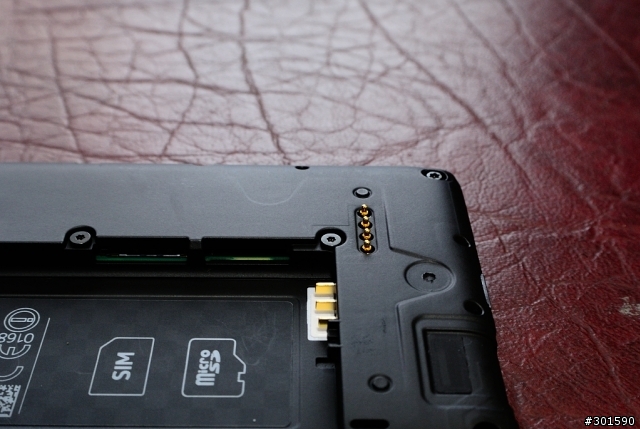 Nokia Lumia 820 隨便開箱