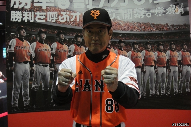 《東京巨蛋》啤酒辣妹與野球巡禮