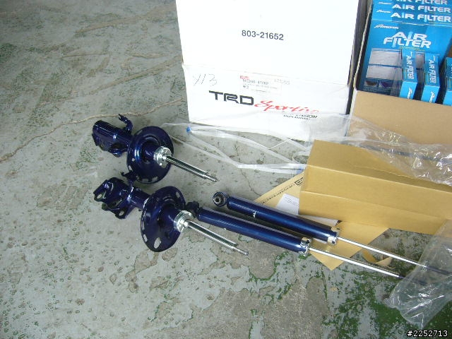 冷門車 Prius 小開箱+底盤小進化
