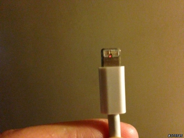 恐怖的IPHONE 5副廠線........請大家要多多注意!