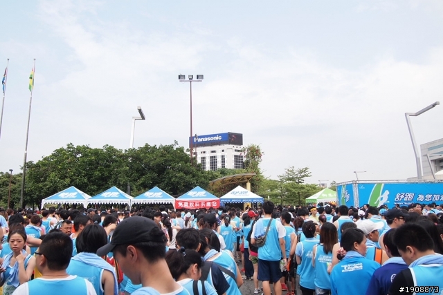 臨時的舒跑杯+Garmin Forerunner 10小開箱