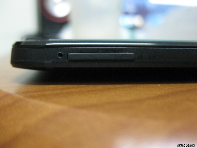 [開箱]NEW HTC ONE 黑色 64G