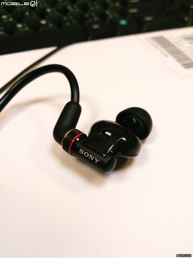 【純開箱】SONY MDR-EX800ST