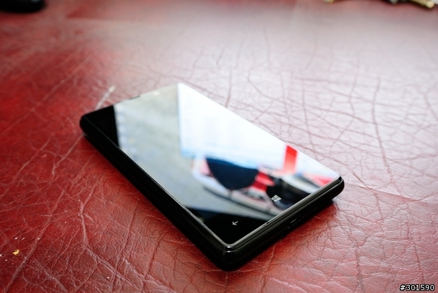 Nokia Lumia 820 隨便開箱
