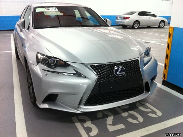 IS 300H Sport  陪試駕