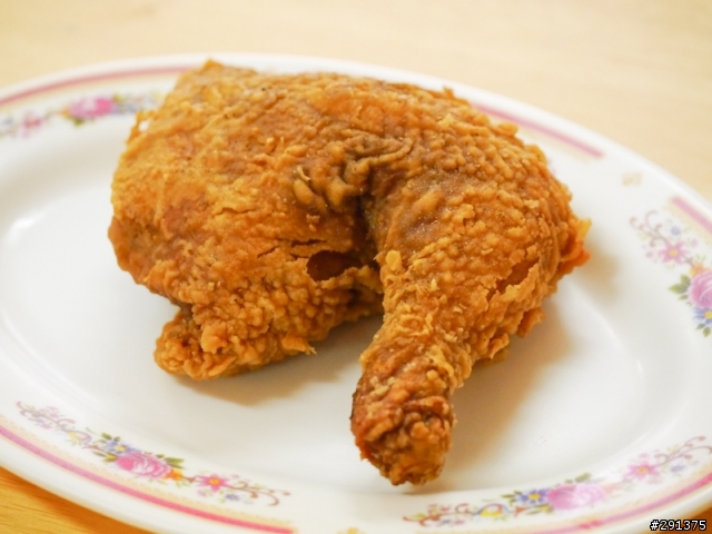 新竹市光復路上意外超好吃的雞腿飯