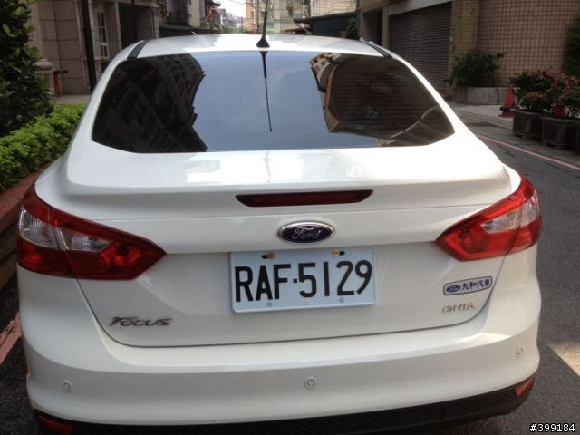全新 Ford Focus 4D 1600CC 試駕心得