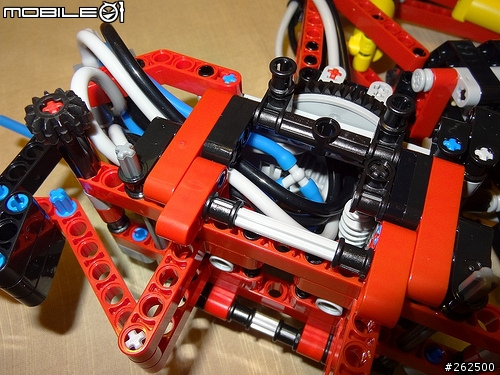 [開箱] LEGO Technic 8110 M-BENZ Unimog U400