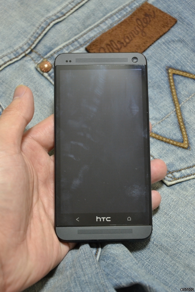[開箱] New hTC One