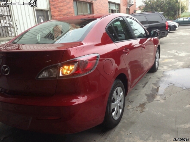 2013年式NEW MAZDA 3 四門 風馳紅 開箱