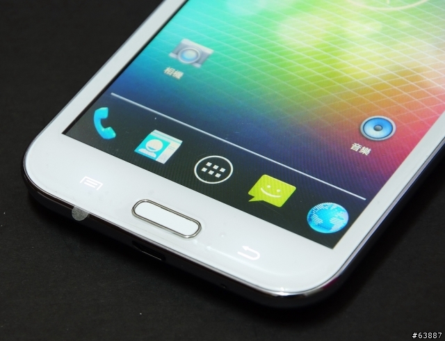 搭載5.7吋IPS面板之超值機種 - ThL W7四核版入手解析