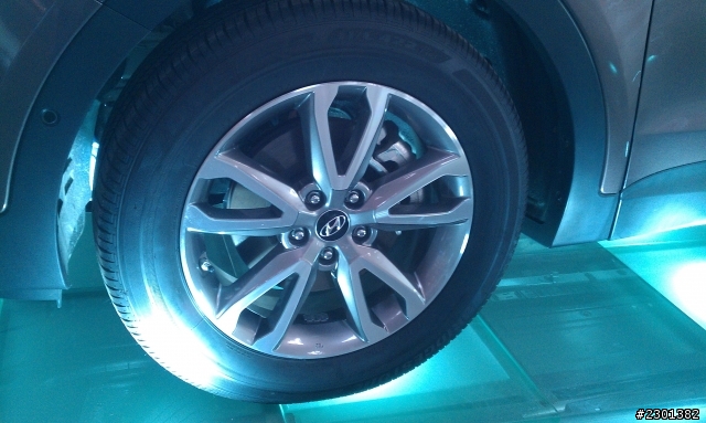 All new  SANTAFE  in 北京首都機場