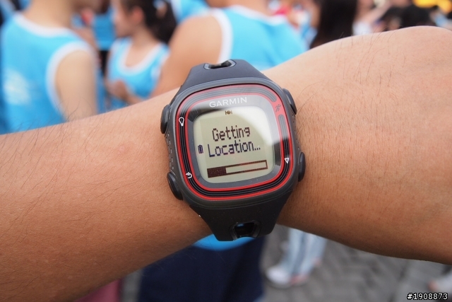 臨時的舒跑杯+Garmin Forerunner 10小開箱