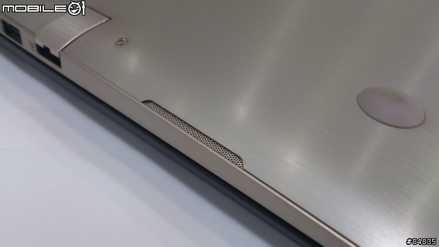 影音商務兼具的變形合體NB--Transformer BookTX300開箱文