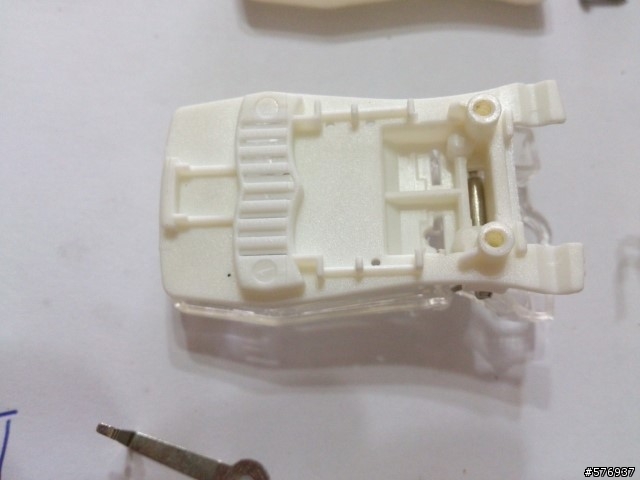Xperia V 充電座DIY