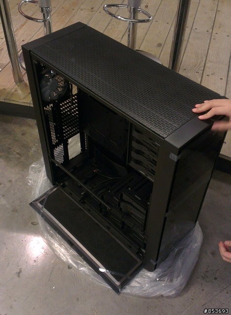 全台首發 corsair 900d開箱