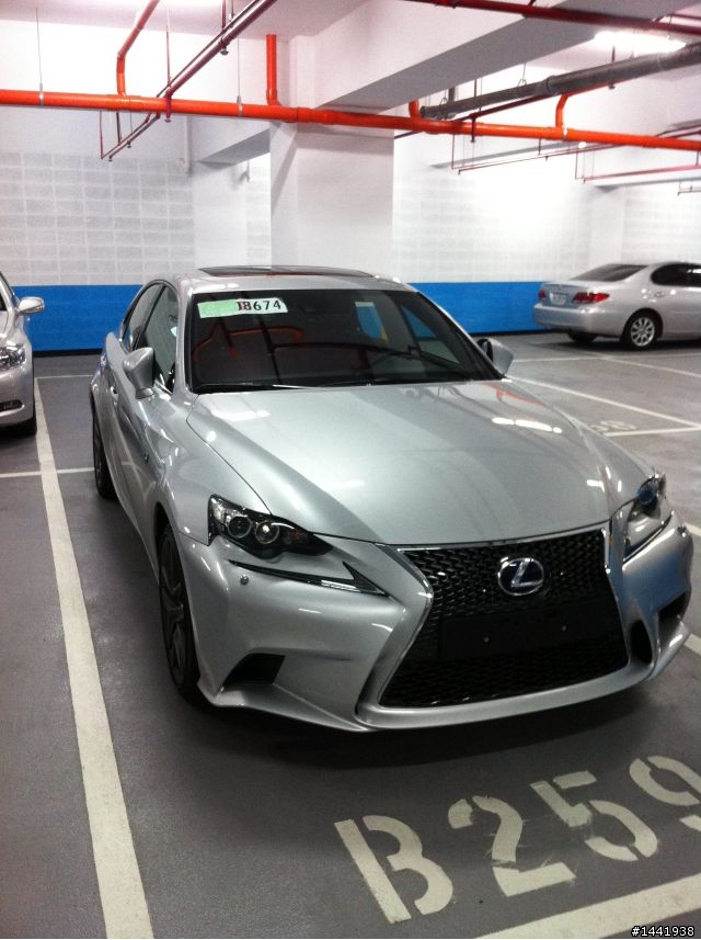 IS 300H Sport  陪試駕