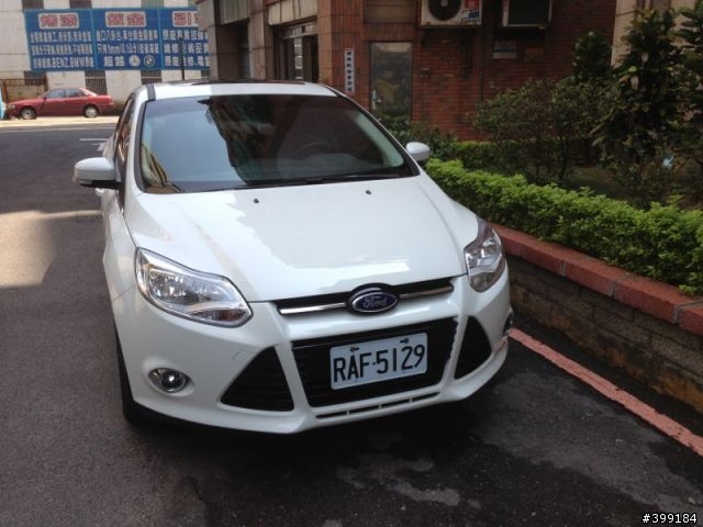 全新 Ford Focus 4D 1600CC 試駕心得