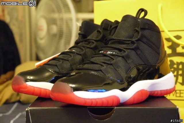 [夾克分享]Air Jordan XI LOW 殺人鯨報到!!!!!