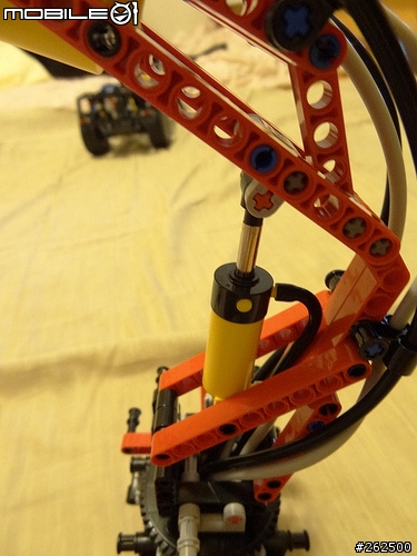 [開箱] LEGO Technic 8110 M-BENZ Unimog U400