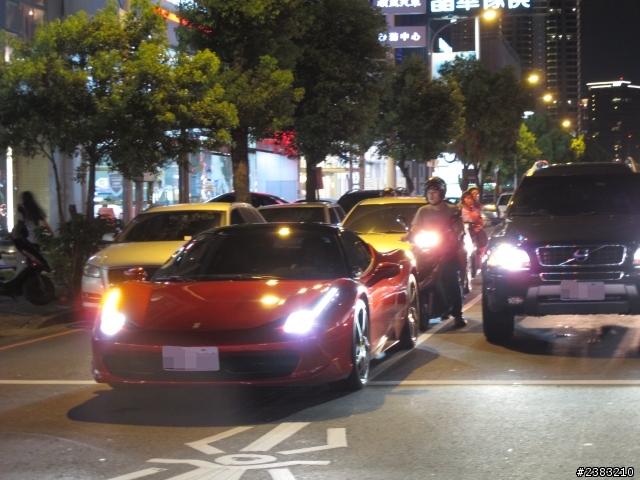 ASTON MARTIN.海神.法拉利.R8