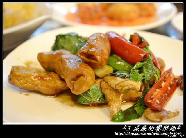 可以一直點一直點一直點到你叫停的川菜餐廳...