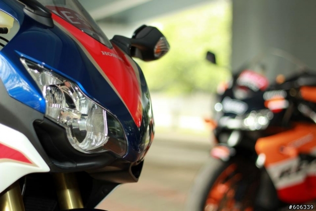 HONDA RR家族外拍