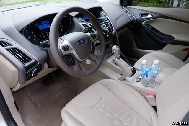 2013 Ford Focus 1.6 新竹油桐花試駕之旅心得分享~閃亮亮女神大露臉