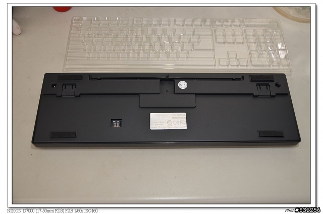 [開箱] Ducky 9008G2pro  白軸/中刻/PBT/熱昇華/灰鍵帽