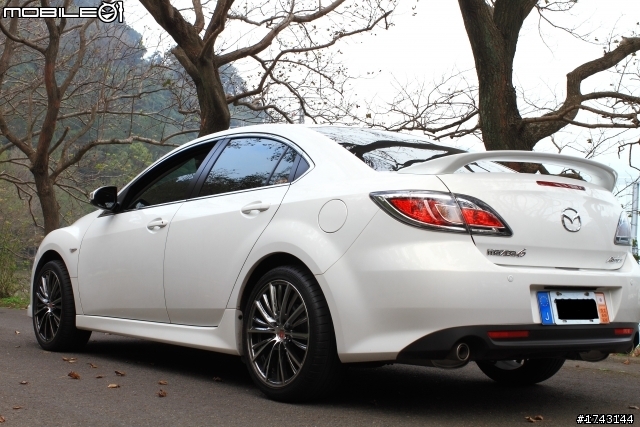 2013 NEW mazda 6  跟舊馬6 外觀上哪個比較好看?
