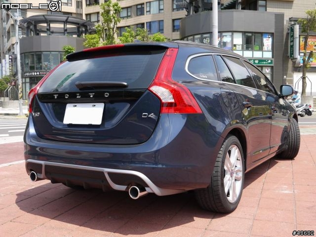 V60 D4 + R-Design 開箱