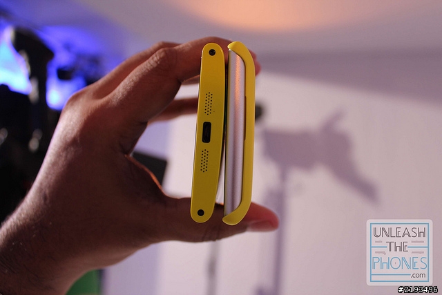 NOKIA Lumia 920 VS NOKIA Lumia 925外觀比較