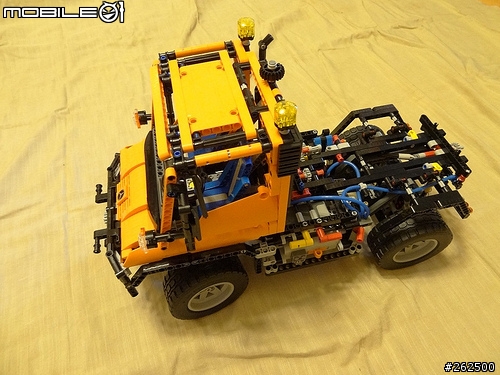 [開箱] LEGO Technic 8110 M-BENZ Unimog U400