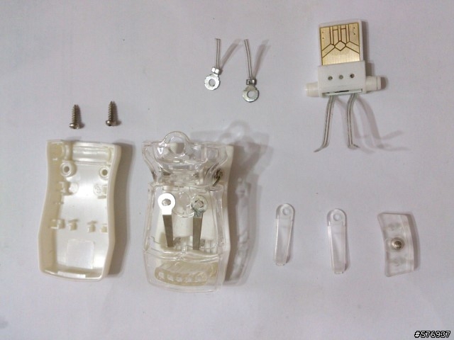 Xperia V 充電座DIY