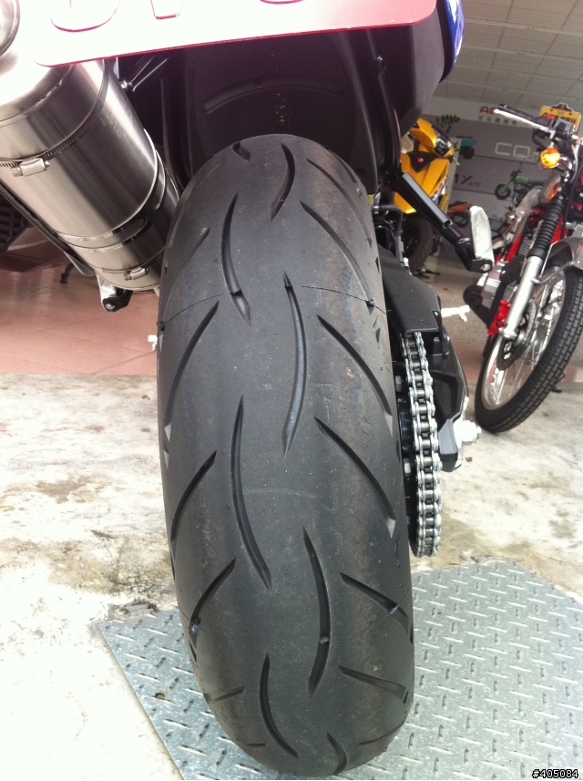 2013年式 BMW F800R 開箱照
