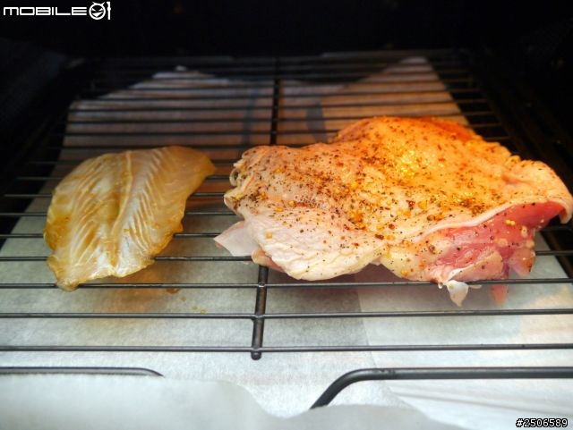 製作愛心便當其實很簡單(2)---雙色炒飯愛心便當(難度：＊＊)