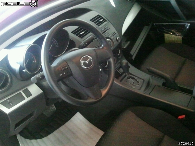 2013年式NEW MAZDA 3 四門 風馳紅 開箱