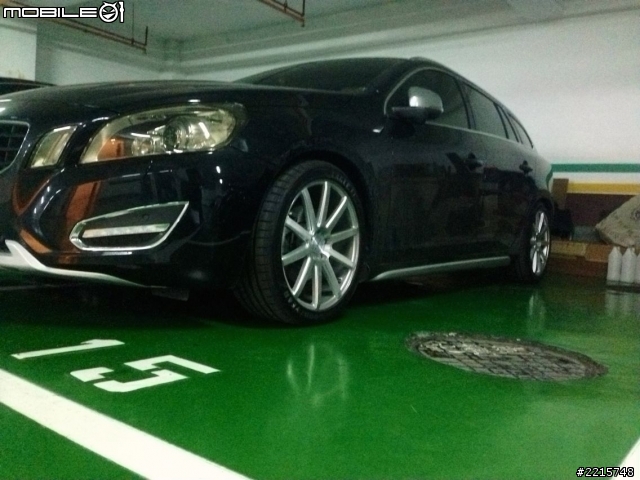 嘿嘿~~小小的進化改裝...跟大家分享一下..再補上車尾照