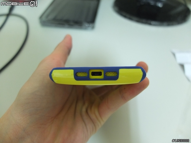 {開箱}CandyShell for Nokia Lumia 920