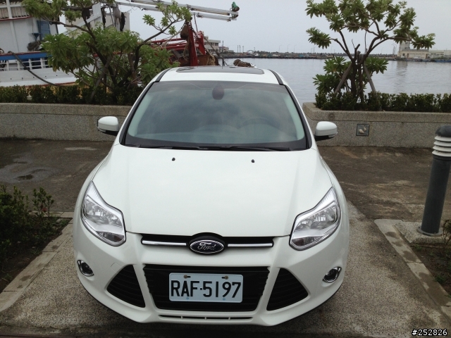 ALL-NEW FOCUS 24小時免費開回家-Volvo V40?Focus?(內附女王照)
